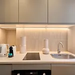 Studio Le Marais by Studio prestige